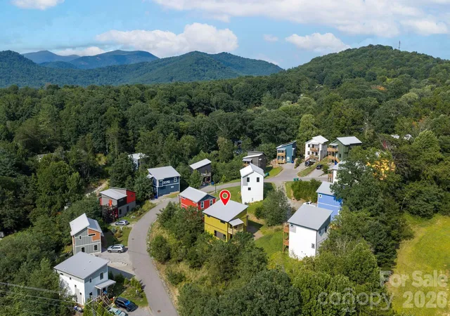 39th image of 613 Salem Heights Ln, Swannanoa, NC 28778 | MLS# 4415923
