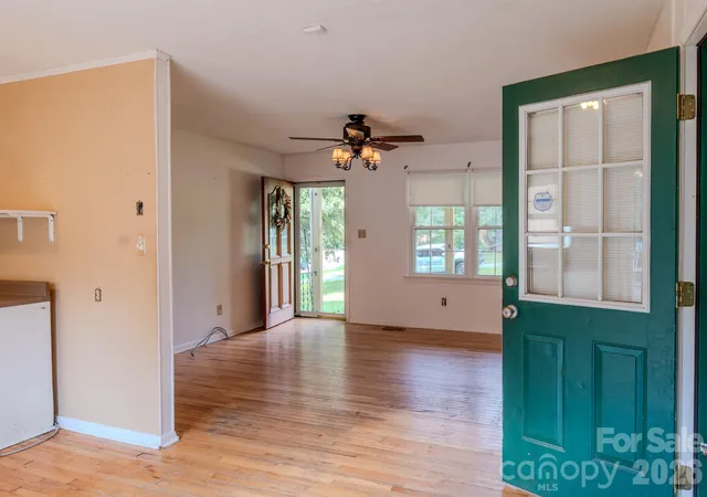 2nd image of 1139 Loblolly Ln #4, Newton, NC 28658 | MLS# 4415938
