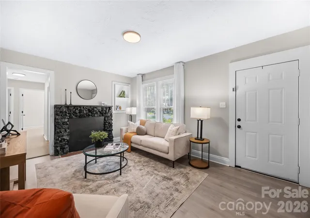 3rd image of 227 N Magnolia St, Mooresville, NC 28115 | MLS# 4415949