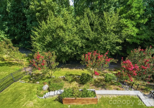 Photo 1 of Single family home for sale at 15000 Kinnegal Ln, Charlotte, NC 28278 | MLS# 4415980 | Listing updated on 2026-10-30