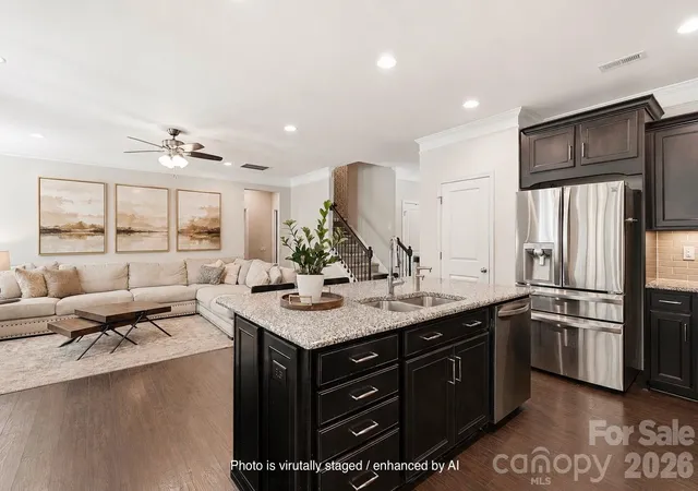 Photo 3 of Single family home for sale at 607 Winter Walk Ln, Lake Wylie, SC 29710 | MLS# 4415998 | Listing updated on 2026-08-30