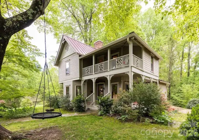 1st image of 520 Esseola St, Saluda, NC 28773 | MLS# 4416006
