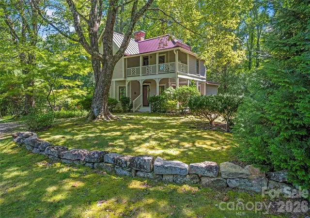 3rd image of 520 Esseola St, Saluda, NC 28773 | MLS# 4416006