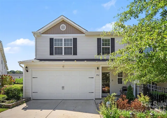 Photo 1 of Townhouse for sale at 3903 Rosfield Dr, Charlotte, NC 28214 | MLS# 4416012 | Listing updated on 2026-09-26