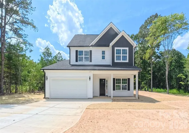 Photo 1 of Single family home for sale at 3155 Meadowcrest Dr, Clover, SC 29710 | MLS# 4416022 | Listing updated on 2026-08-28