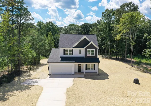 Photo 3 of Single family home for sale at 3155 Meadowcrest Dr, Clover, SC 29710 | MLS# 4416022 | Listing updated on 2026-08-28