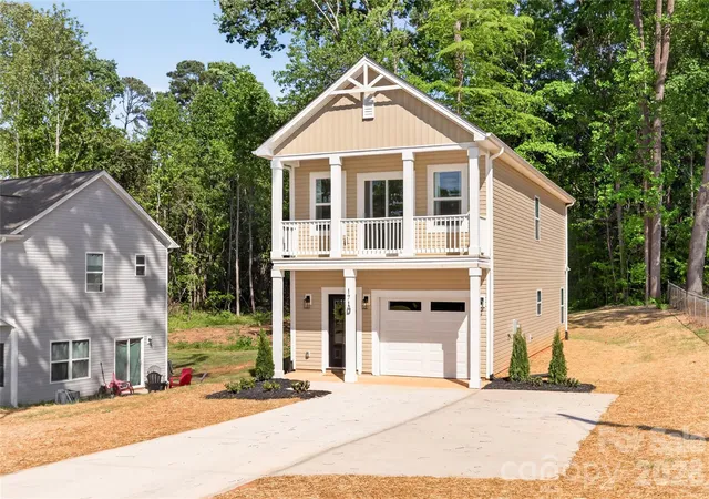Photo 2 of Single family home for sale at 150 Hansard Dr, Charlotte, NC 28214 | MLS# 4416025 | Listing updated on 2026-09-08