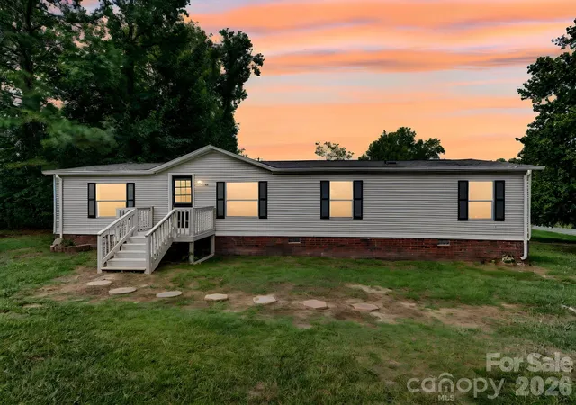 Photo 1 of Single family home for sale at 141 Patricia St, Lancaster, SC 29720 | MLS# 4416042 | Listing updated on 2026-10-07