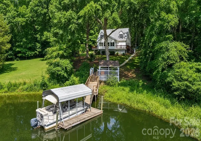 Single family home for sale at 8137 Rowe St, Catawba, NC 28609 | MLS# 4416052