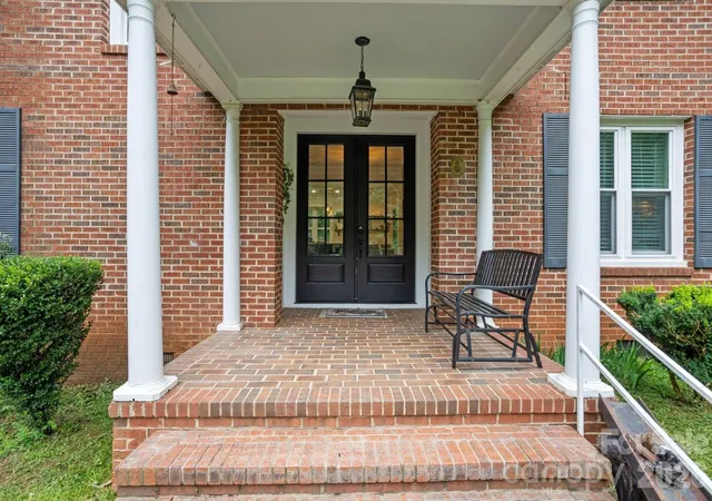 Photo 3 of Single family home for sale at 301 Carolina Ave, Asheboro, NC 27203 | MLS# 4416053 | Listing updated on 2026-09-30