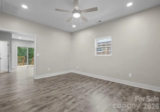 5th image of 605 Kings Mountain St, Clover, SC 29710 | MLS# 4416058
