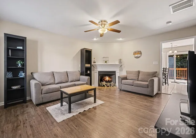 4th image of 2240 15Th Ave Ne #102, Hickory, NC 28601 | MLS# 4416073