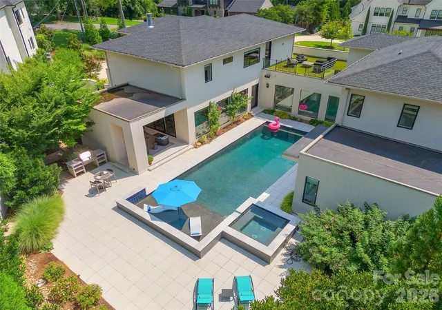 Photo 3 of Mansion for sale at 316 Mammoth Oaks Dr, Charlotte, NC 28270 | MLS# 4416079 | Listing updated on 2026-10-10