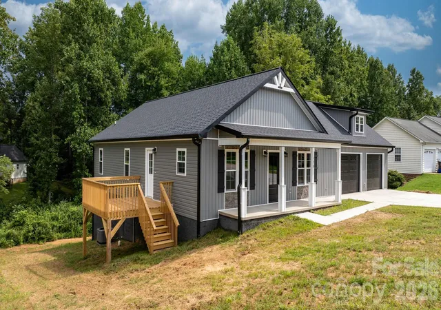 2nd image of 128 Buck Shoals Cir, Hudson, NC 28638 | MLS# 4416085