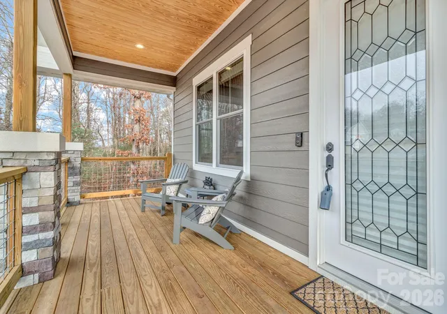 3rd image of 14 Cider Hl Ln, Hendersonville, NC 28792 | MLS# 4416089