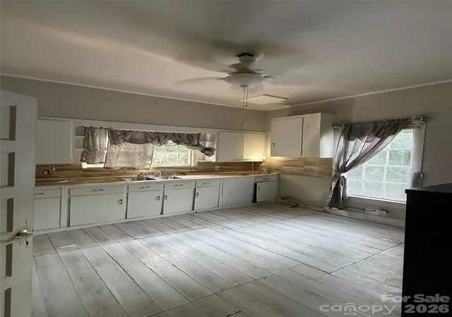 3rd image of 953 14Th St, Lancaster, SC 29720 | MLS# 4416094