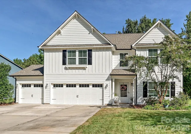 1st image of 1104 Bassett Wy, Fort Mill, SC 29707 | MLS# 4416105