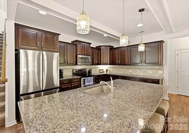 Photo 3 of Single family home for sale at 1104 Bassett Way, Fort Mill, SC 29707 | MLS# 4416105 | Listing updated on 2026-10-07