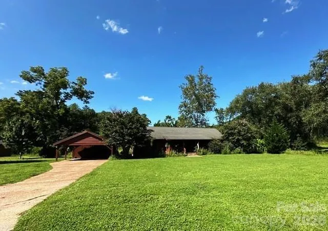 3rd image of 45 Reedy Crk Ct, Hendersonville, NC 28792 | MLS# 4416115
