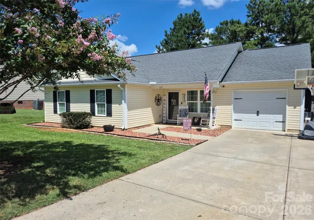 1st image of 1637 Riverview Rd, Lincolnton, NC 28092 | MLS# 4416118