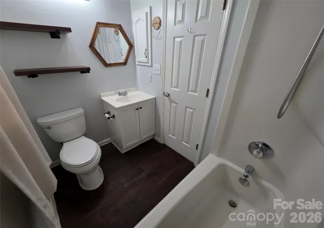 Photo 3 of Single family home for sale at 221 Auten Cir, Mount Holly, NC 28120 | MLS# 4416125 | Listing updated on 2026-09-19
