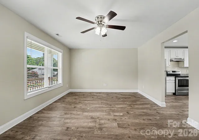 3rd image of 1545 Mayfair Dr, Conover, NC 28613 | MLS# 4416132