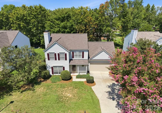 2nd image of 124 Aylesbury Ln, Indian Trail, NC 28079 | MLS# 4416136