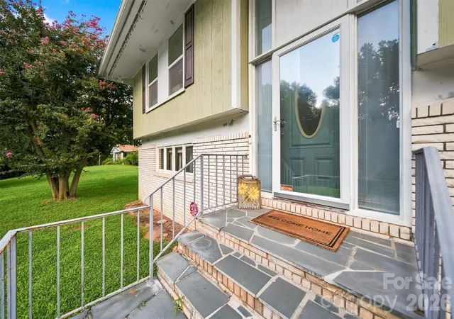 Photo 3 of Single family home for sale at 706 Springdale Rd, Statesville, NC 28677 | MLS# 4416150 | Listing updated on 2026-09-02