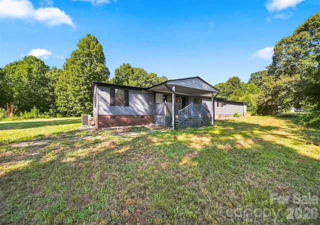 2nd image of 2947 S Nc 16 Hwy, Newton, NC 28658 | MLS# 4416155