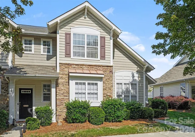 1st image of 1148 Drummond Ln, Matthews, NC 28104 | MLS# 4416165