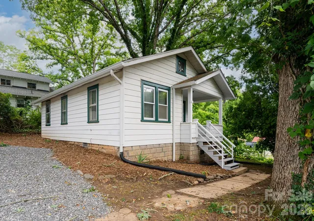 1st image of 26 First St, Asheville, NC 28803 | MLS# 4416168
