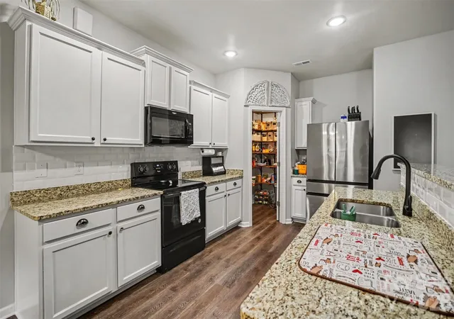 Photo 1 of Single family home for sale at 1949 Boulder Ct, Gastonia, NC 28054 | MLS# 4416177 | Listing updated on 2026-09-22