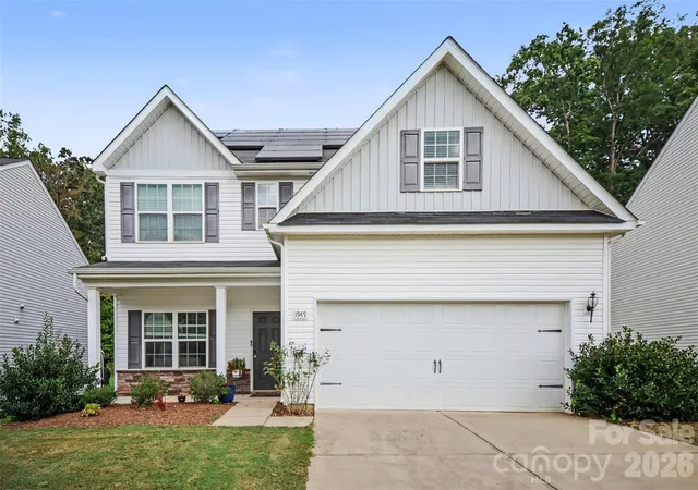 Photo 2 of Single family home for sale at 1949 Boulder Ct, Gastonia, NC 28054 | MLS# 4416177 | Listing updated on 2026-09-22