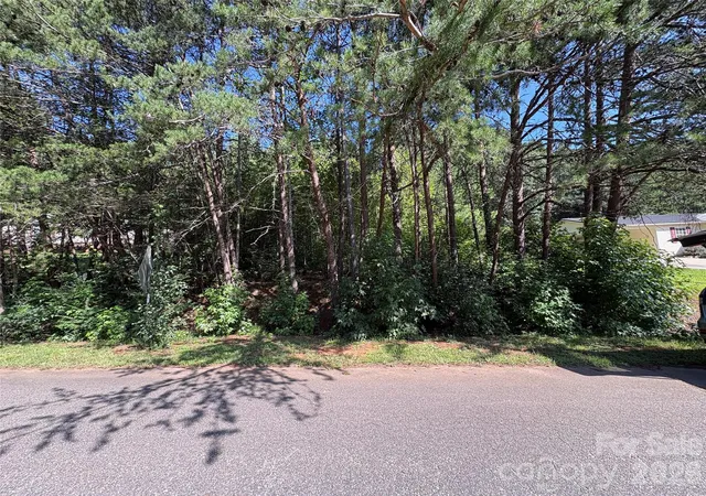 Photo 2 of Land for sale at 127 S Yadkin River Rd, Statesville, NC 28625 | MLS# 4416193 | Listing updated on 2026-09-11