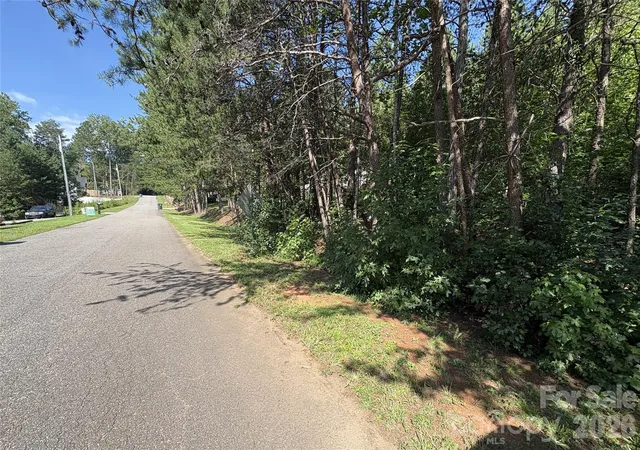 Photo 4 of Land for sale at 127 S Yadkin River Rd, Statesville, NC 28625 | MLS# 4416193 | Listing updated on 2026-09-11