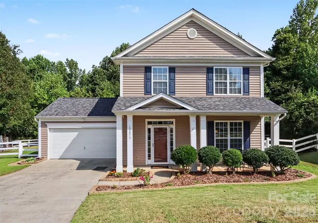 2nd image of 10878 Store House Ct, Davidson, NC 28036 | MLS# 4416220