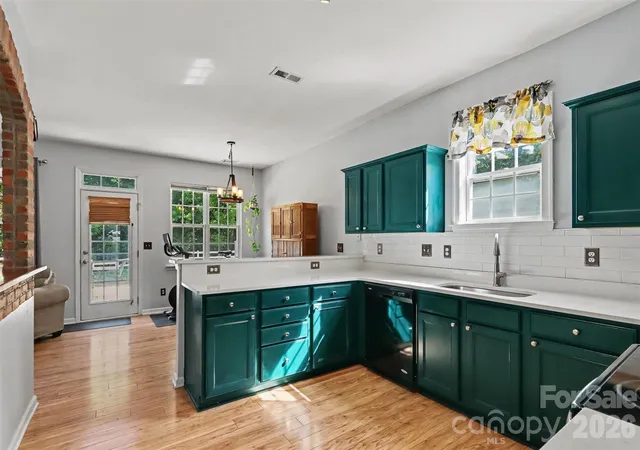 5th image of 10878 Store House Ct, Davidson, NC 28036 | MLS# 4416220