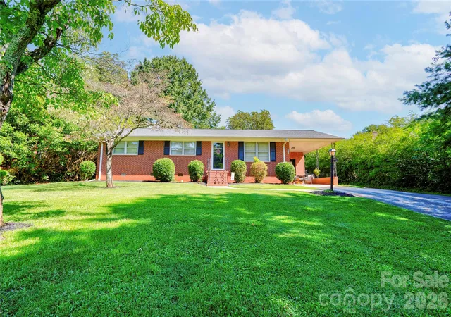Single family home for sale at 404 Pineview Dr, Kings Mountain, NC 28086 | MLS# 4416233