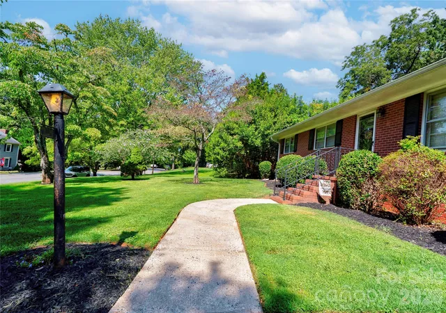 5th image of 404 Pineview Dr, Kings Mountain, NC 28086 | MLS# 4416233