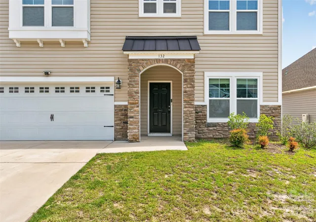 Photo 2 of Single family home for sale at 132 Calming Crk Way, Elgin, SC 29045 | MLS# 4416255 | Listing updated on 2026-08-24