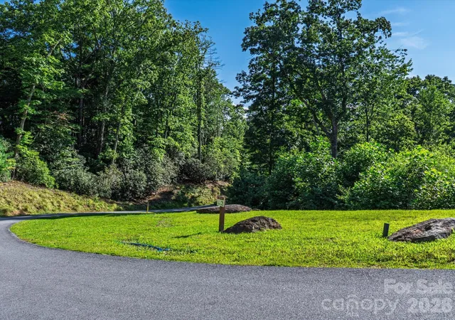 2nd image of 52 Lemongrass Trl, Hendersonville, NC 28791 | MLS# 4416258