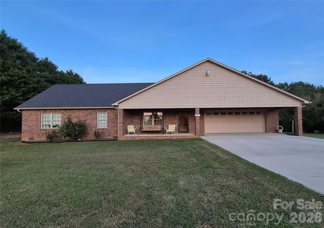 Photo 1 of Single family home for sale at 2306 Buffalo Shls Rd, Lincolnton, NC 28092 | MLS# 4416262 | Listing updated on 2026-09-13