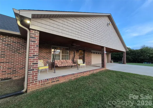 Photo 2 of Single family home for sale at 2306 Buffalo Shls Rd, Lincolnton, NC 28092 | MLS# 4416262 | Listing updated on 2026-09-13