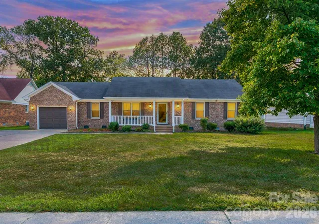 1st image of 405 Southland Dr, Fayetteville, NC 28311 | MLS# 4416278