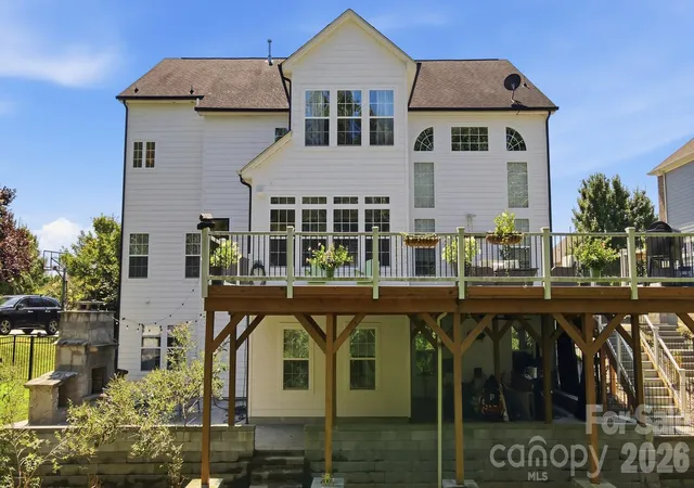 Photo 3 of Mansion for sale at 638 Reliance Ct, Fort Mill, SC 29708 | MLS# 4416296 | Listing updated on 2026-09-15