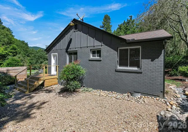 Photo 3 of Single family home for sale at 354 King Rd, Pisgah Forest, NC 28768 | MLS# 4416298 | Listing updated on 2026-10-06