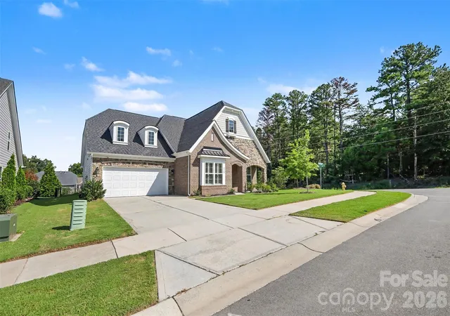 Photo 2 of Single family home for sale at 8017 Crk Park Dr, Denver, NC 28037 | MLS# 4416308 | Listing updated on 2026-09-29