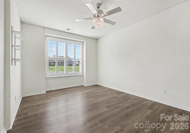 Photo 3 of Single family home for sale at 8017 Crk Park Dr, Denver, NC 28037 | MLS# 4416308 | Listing updated on 2026-09-29