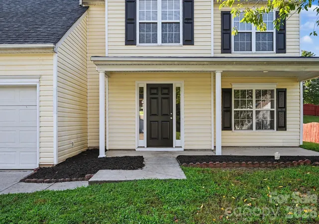 4th image of 11008 Padderborn Ct, Charlotte, NC 28215 | MLS# 4416309