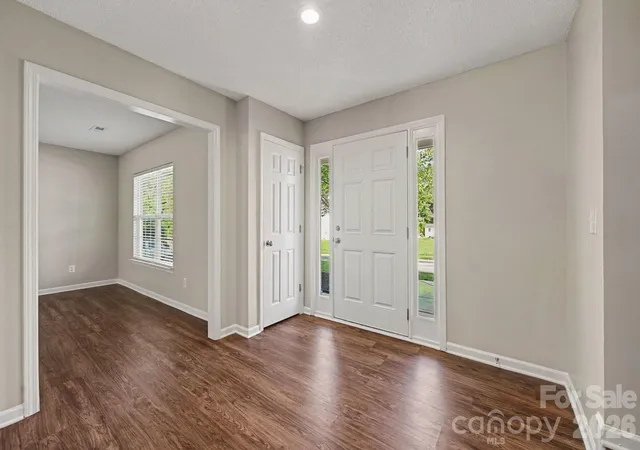5th image of 11008 Padderborn Ct, Charlotte, NC 28215 | MLS# 4416309